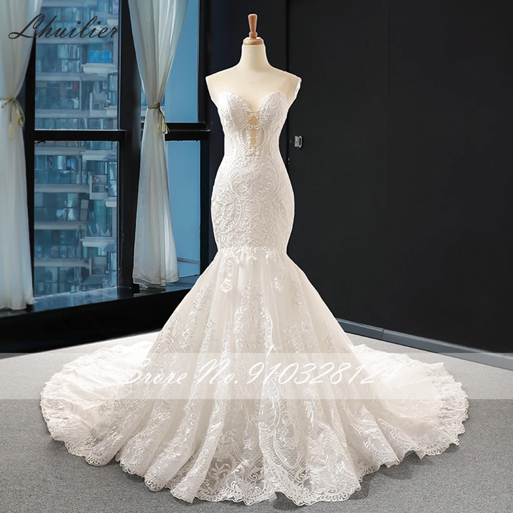 Lhuilier Customized Mermaid Lace Wedding Dresses Illusion Scoop Neck Lace Appliques Chapel Train Bridal Gown with Cape