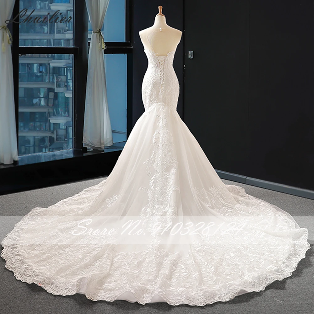 Lhuilier Customized Mermaid Lace Wedding Dresses Illusion Scoop Neck Lace Appliques Chapel Train Bridal Gown with Cape