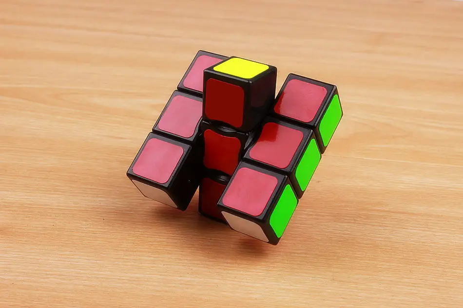 Yj 1x3x3 Floppy Magic Cube Professional Puzzles Magic Square Anti Stress Toys Speed Magico Cubo 133