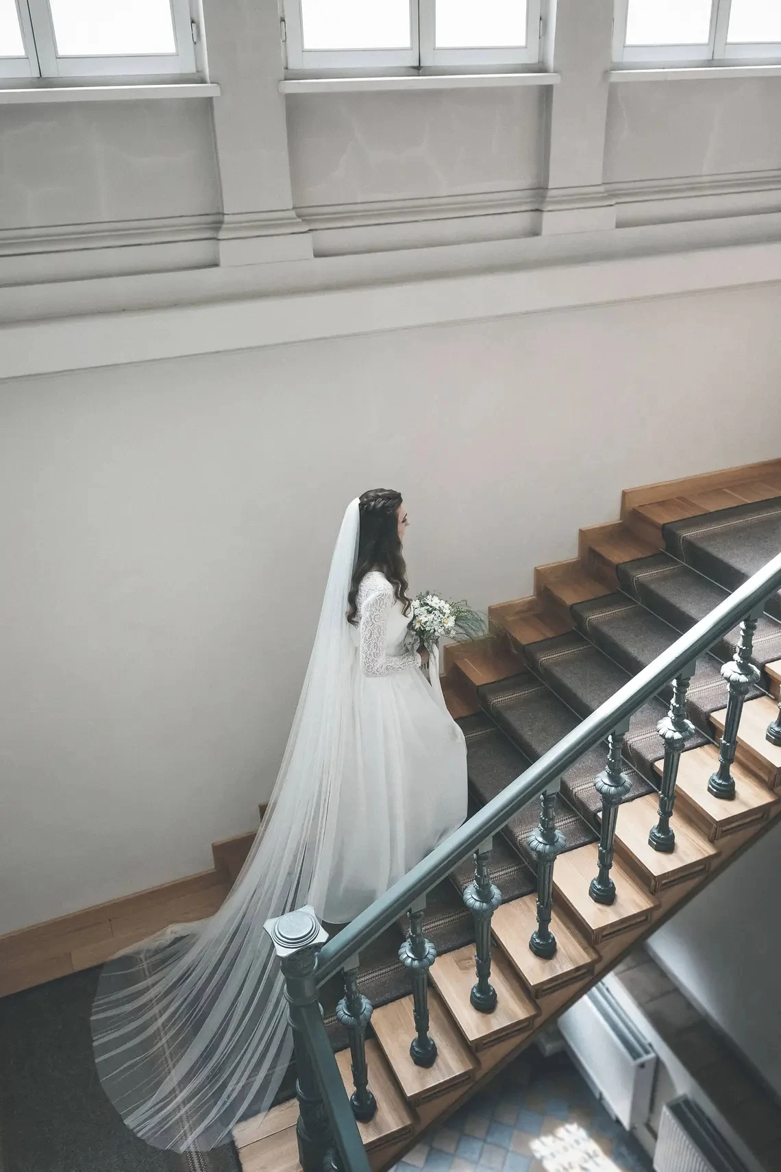 TOPQUEEN V30 Soft Single Tier Bridal Veil with Cut Edge Real Photos Long 3M Cathedral Wedding Veil Sheer Italian Tulle Veil