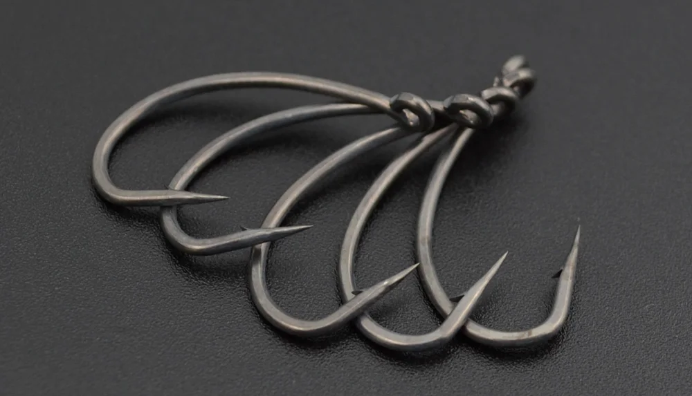 Hirisi 50pcs Coating High Carbon Stainless Steel Barbed Carp Fishing Hooks Pack with Retail Original Box 8003