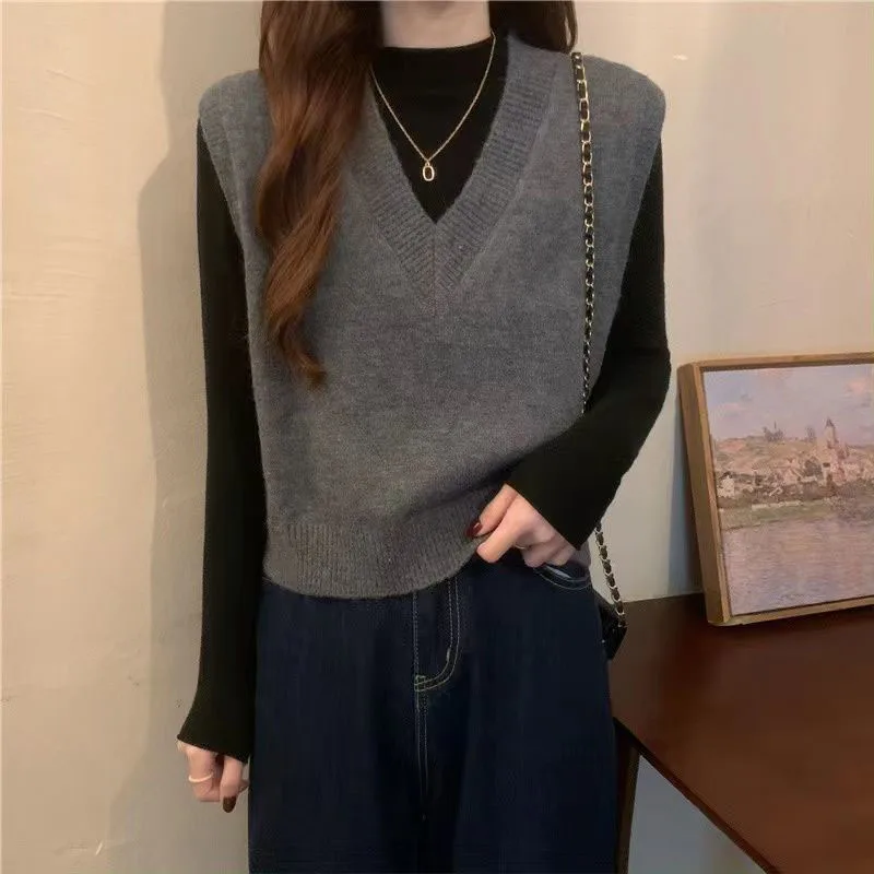 Xpqbb Spring Autumn New V-neck Knitted Vest Women Vintage Sleeveless Sweater Waistcoat Female Korean Chic Cropped Knit Tops