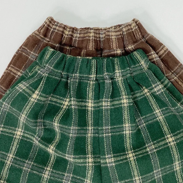 Childrens Boys Checkered Pants Spring Autumn Woven Material Wide Legs Kids Boys Pants Fashionable Baby Boys Cropped Pants