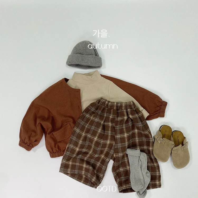 Childrens Boys Checkered Pants Spring Autumn Woven Material Wide Legs Kids Boys Pants Fashionable Baby Boys Cropped Pants