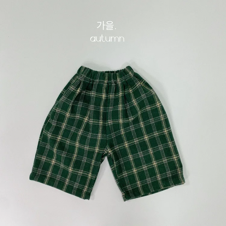Childrens Boys Checkered Pants Spring Autumn Woven Material Wide Legs Kids Boys Pants Fashionable Baby Boys Cropped Pants