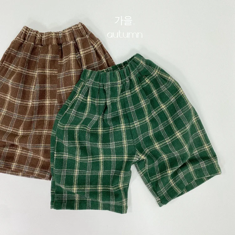 Childrens Boys Checkered Pants Spring Autumn Woven Material Wide Legs Kids Boys Pants Fashionable Baby Boys Cropped Pants