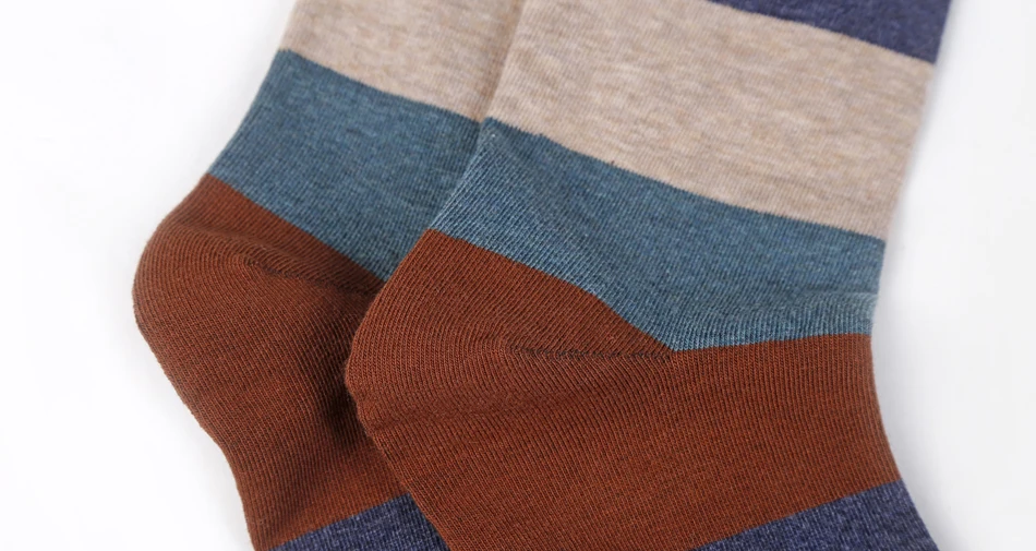 Men's Combed Cotton Socks Fashion Colorful Large Stripe Harajuku Four Seasons Casual Socks Men Size 39-44 5Pair/Lot