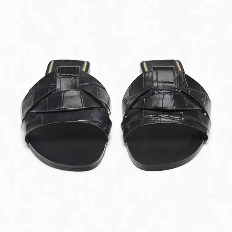 2024 Summer Women's Slippers Shoes Ladies Slides High Quality Sandals Womens Shoes Tongs Femme Fashion Design Beach Flat Slipper