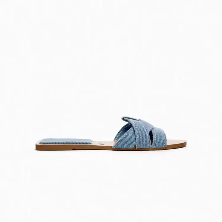 2024 Summer Women's Slippers Shoes Ladies Slides High Quality Sandals Womens Shoes Tongs Femme Fashion Design Beach Flat Slipper