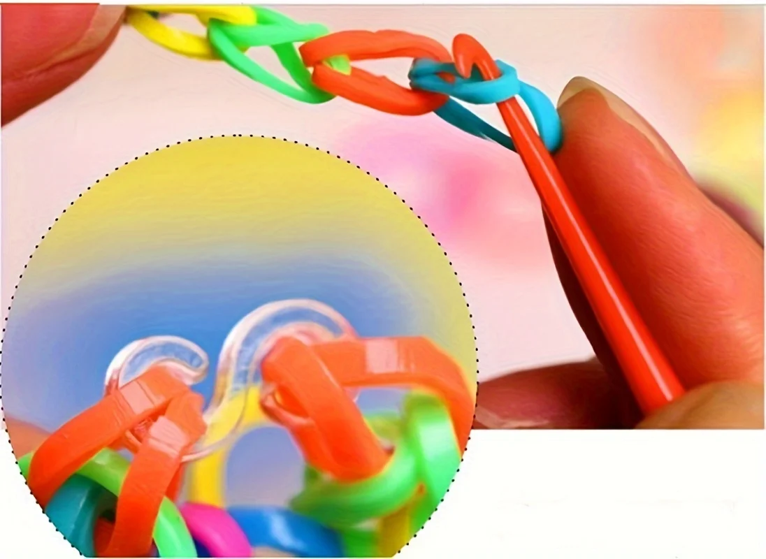 600pcs Glow in the Dark Loom Band Kit Colorful DIY Bracelet Making Set with Beads & Accessories - Perfect for Friendship Crafts