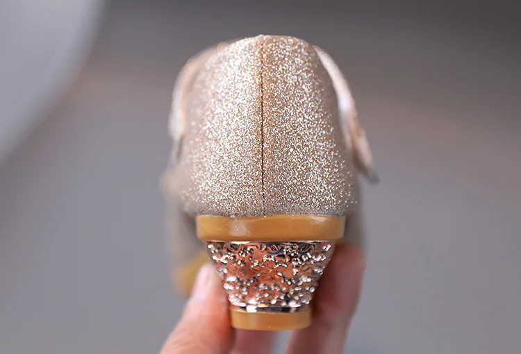 Kids Leather Shoe Sweet Princess Shoes for Girls with Rhinestone Bowtie Fashion Versatile Children's Shoes with Heels for Party