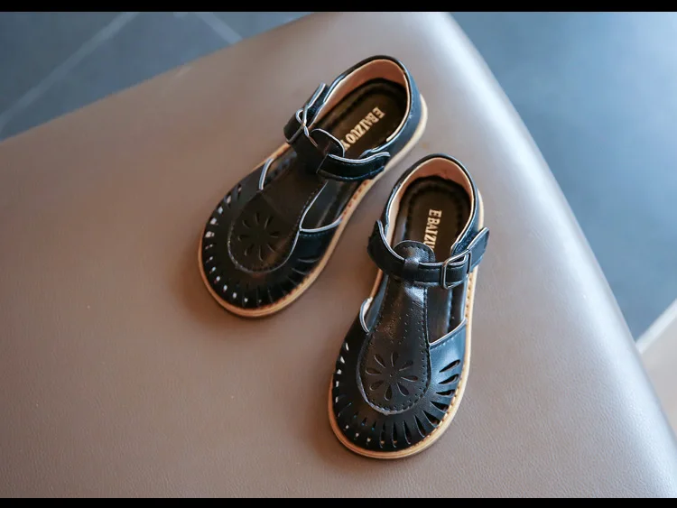 Girls Half Sandals 2024 Spring Summer British Style Children Beach Shoes Cut-outs Kids Flat Shoes Sandals 22-36 Princess Vintage