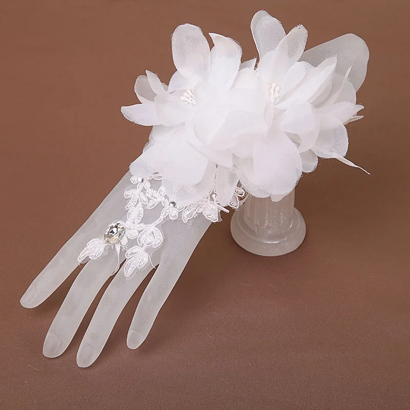 Fashion Flower Princess Girl Gloves Fingerless Wedding Gloves Lace Beaded Short Design Gloves For Bridal Wedding Accessories