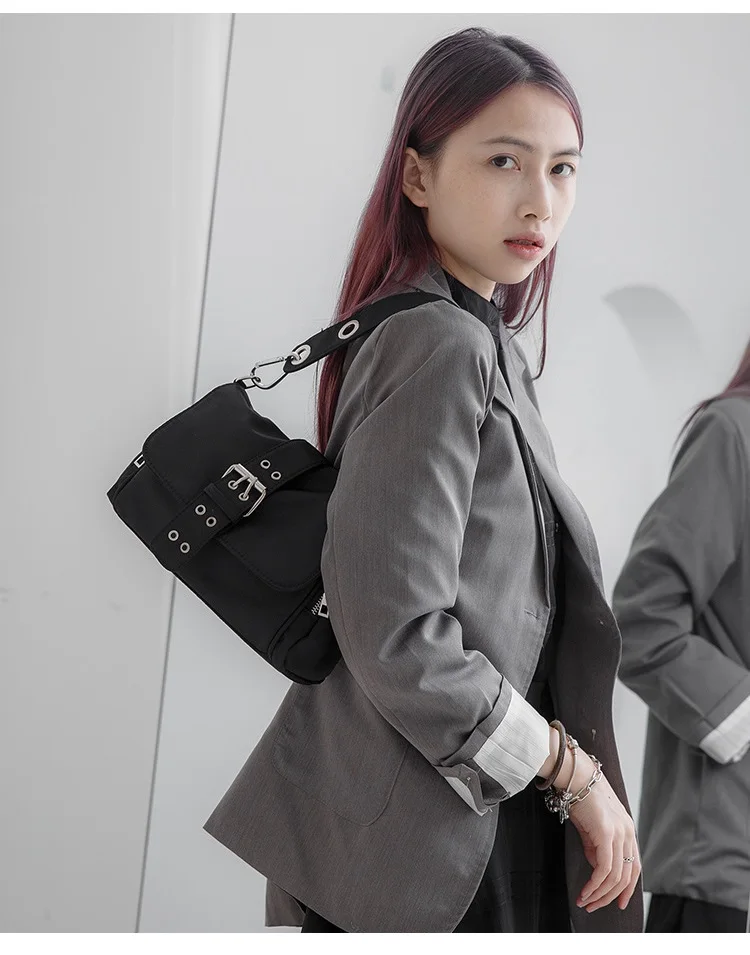 Nylon Women Shoulder Crossbody Bag Black Fashion Rivet Axillary Bags Brand Design Ladies Female Handbag Small Black Bolsa Femini