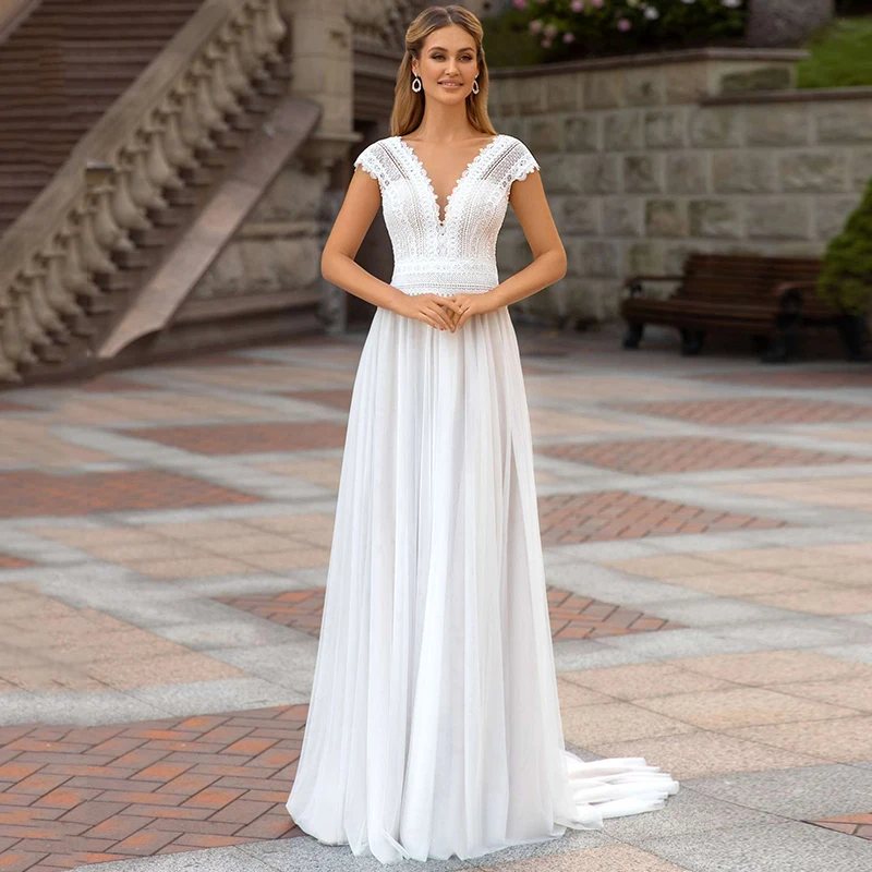 Summer Boho Wedding Dresses Lace Beach V Neck Ivory Wedding Gowns Back Out Cap Sleeves Bridal Dress 2024 Sweep Train Customized