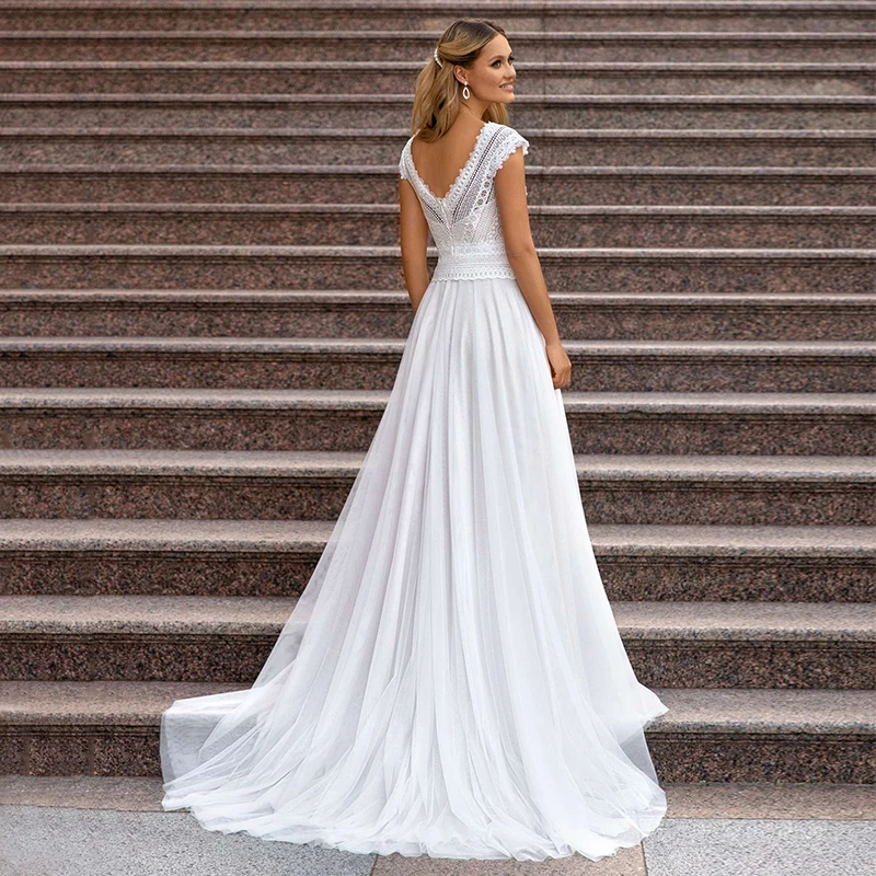 Summer Boho Wedding Dresses Lace Beach V Neck Ivory Wedding Gowns Back Out Cap Sleeves Bridal Dress 2024 Sweep Train Customized