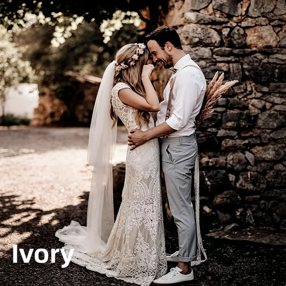 Womens Boho Mermaid Wedding Dress Full Lace V-neck Cap Sleeve Low Back Sweep Train Vintage Bridal Gown for Beach Outdoor Wedding