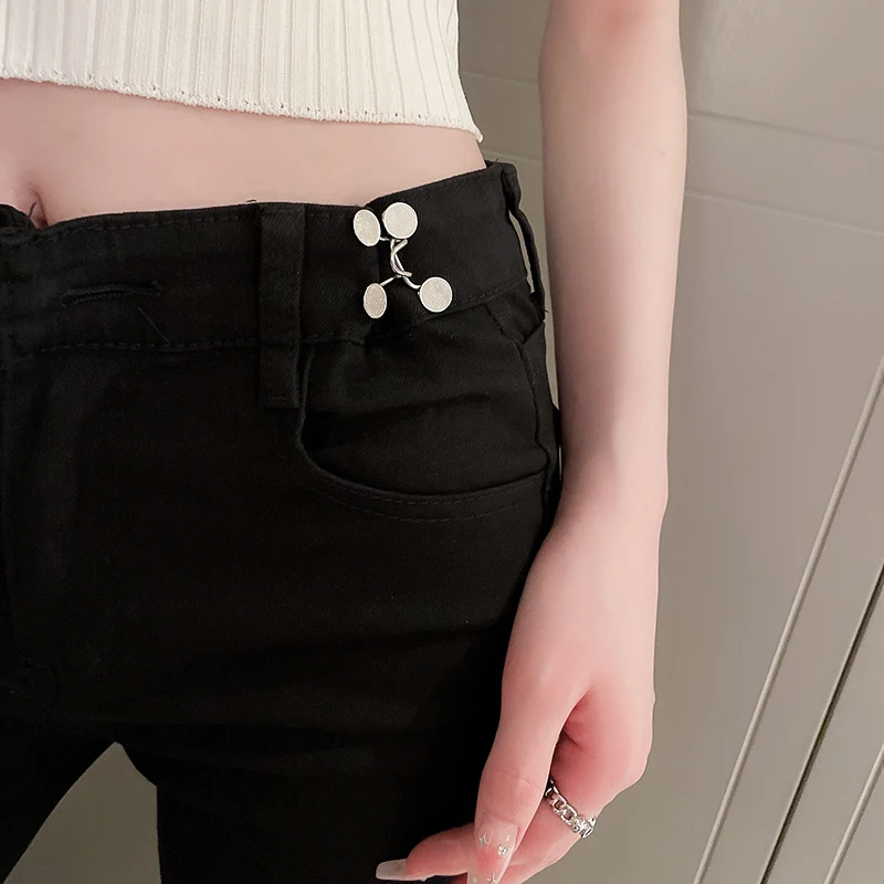 2pcs Skirt Pants Tighten Waist Brooches Jeans Adjustable Waist Clip Button Pearl Women's Brooch Set DIY Clothing Accessories K0
