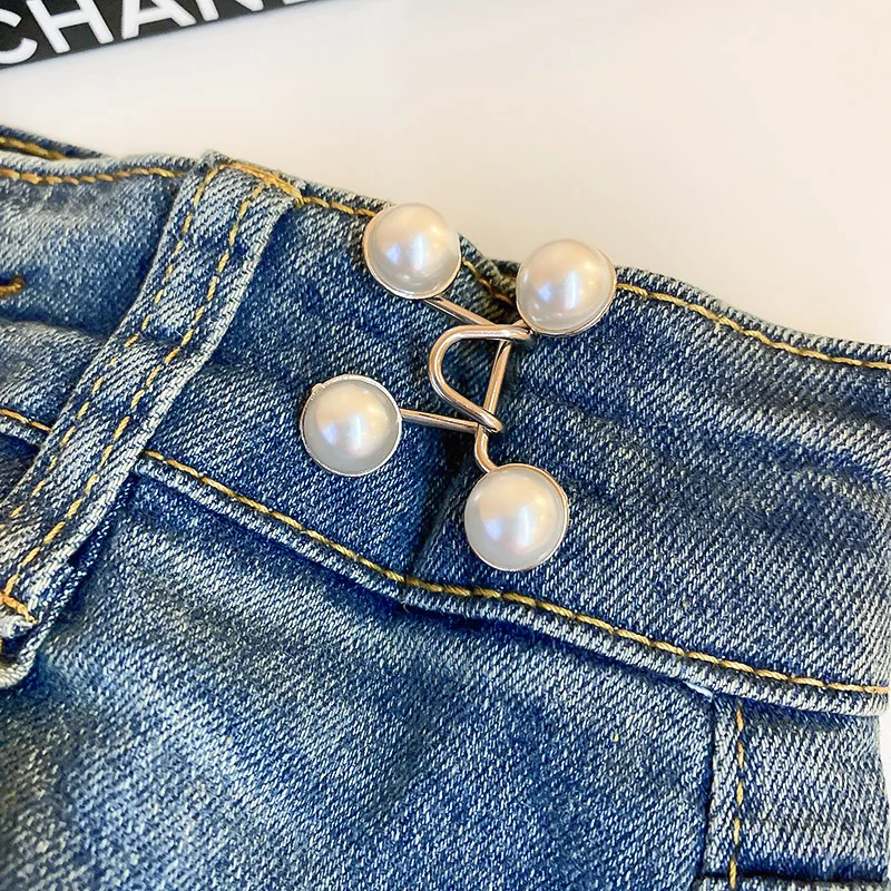 2pcs Skirt Pants Tighten Waist Brooches Jeans Adjustable Waist Clip Button Pearl Women's Brooch Set DIY Clothing Accessories K0