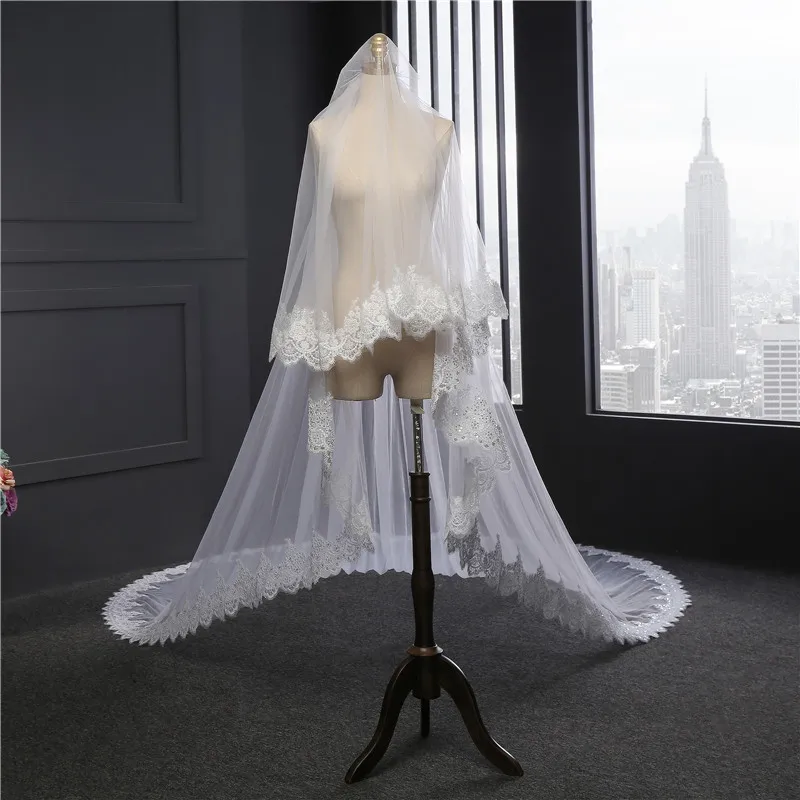White Ivory Bling bling Cathedral Wedding Veils Long Lace Edge Bridal Veil with Comb Two Layers Blusher Veil Wedding Accessories
