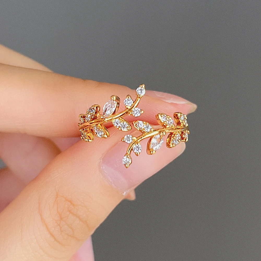 Huitan Fancy Leaf Design Adjustable Opening Rings for Women Sparkling Cubic Zirconia Olive Ring Party Daily Wear Fashion Jewelry