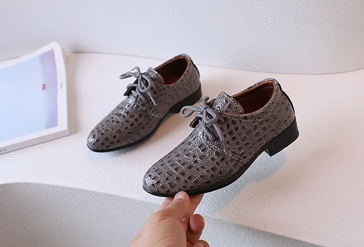Children's Leather Shoes Pointed Toe Fashion Boys Performance Low-heels Shoes Versatile School Causal Kids Party Shoes Lace-up
