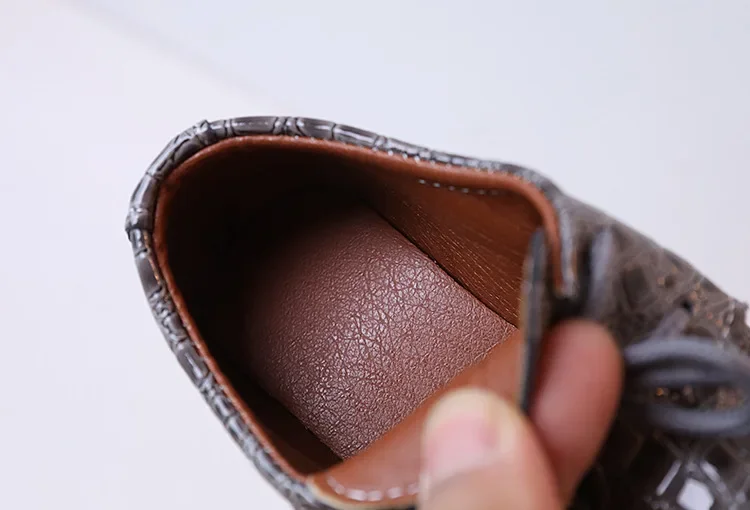 Children's Leather Shoes Pointed Toe Fashion Boys Performance Low-heels Shoes Versatile School Causal Kids Party Shoes Lace-up
