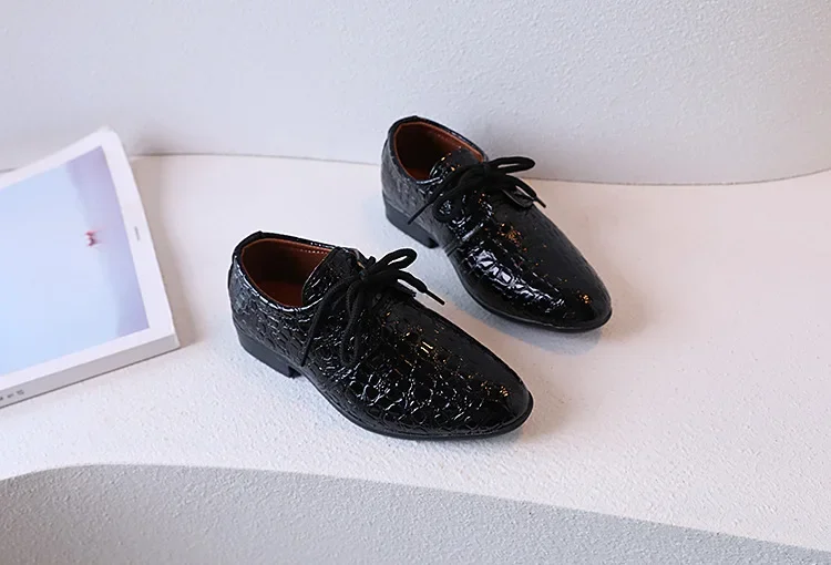 Children's Leather Shoes Pointed Toe Fashion Boys Performance Low-heels Shoes Versatile School Causal Kids Party Shoes Lace-up
