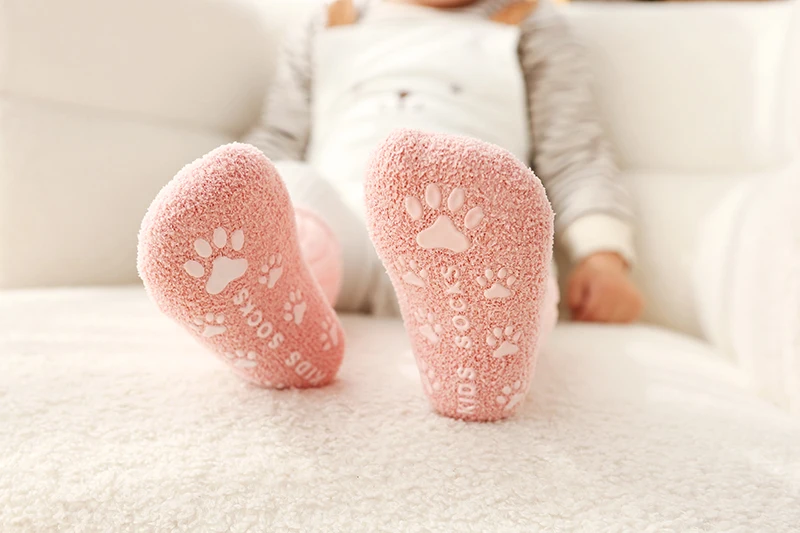 Kids Socks Thick Cold Winter Socks Super Warm Baby Snow Socks Christmas Gifts Coral Fleece Silicone Non-slip Floor Socks