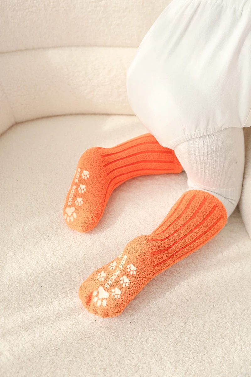 Kids Socks Thick Cold Winter Socks Super Warm Baby Snow Socks Christmas Gifts Coral Fleece Silicone Non-slip Floor Socks