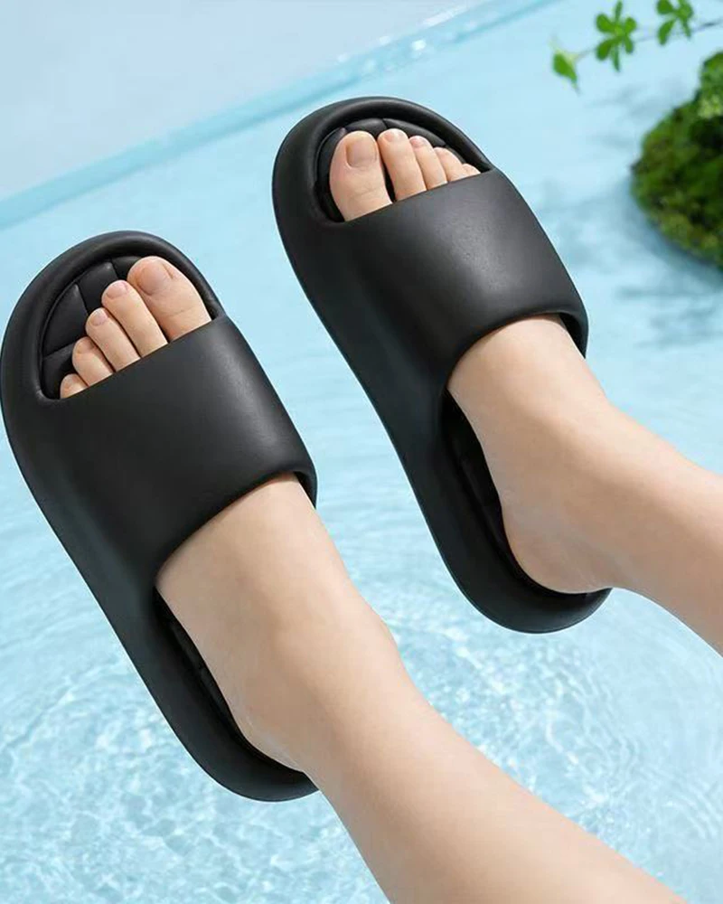Candy Color Soft Bottom EVA Slippers Women Summer 2026 Thick Platform Comfortable Cloud Slippers Woman Outdoor Beach Sandals 45