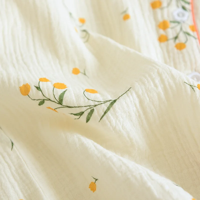 New Summer Women's Cotton Crepe Three-piece Short Sleeve + Shorts + Trousers Large Size Simple Flower Pajamas Home Service Suit