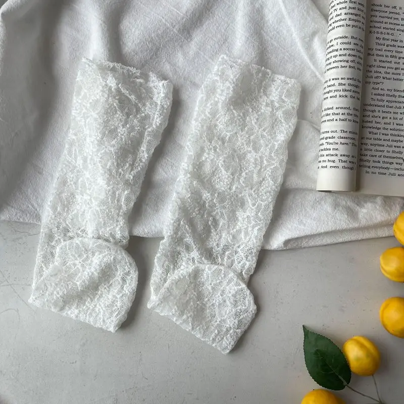Women Socks Retro Lace Floral Mesh Lolita Cute Socks Thin Middle Tube Transparent Socks Girl Sweet Breathable Designer Socks