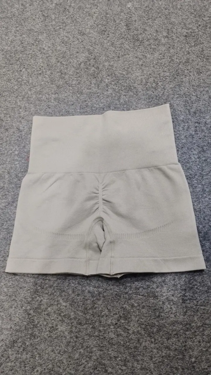New Summer Seamless High-waisted Hip Lift No Awkward Line Yoga Sports Shorts for Women