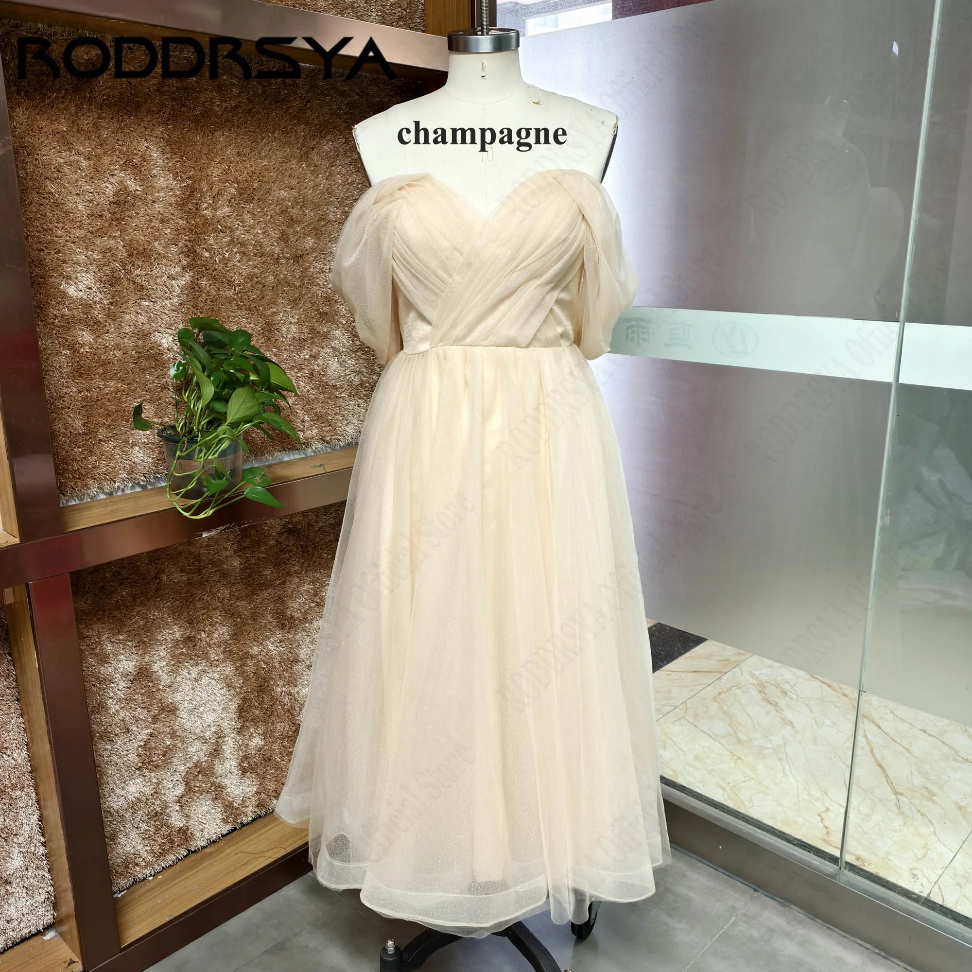 RODDRSYA Bling Glittter Boho Wedding Dresses For Women Off Shoulder Sweetheaart Net Tulle Beach Tea Length Bridal Gowns Lace Up