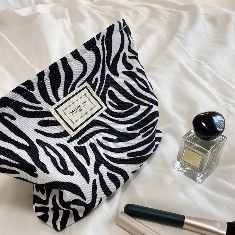 Corduroy Makeup Bag Organizer Clutch Retro Flower Print Cosmetic Bag Wash Women Travel Make Up Pouch Beauty Toilet Storage Cases