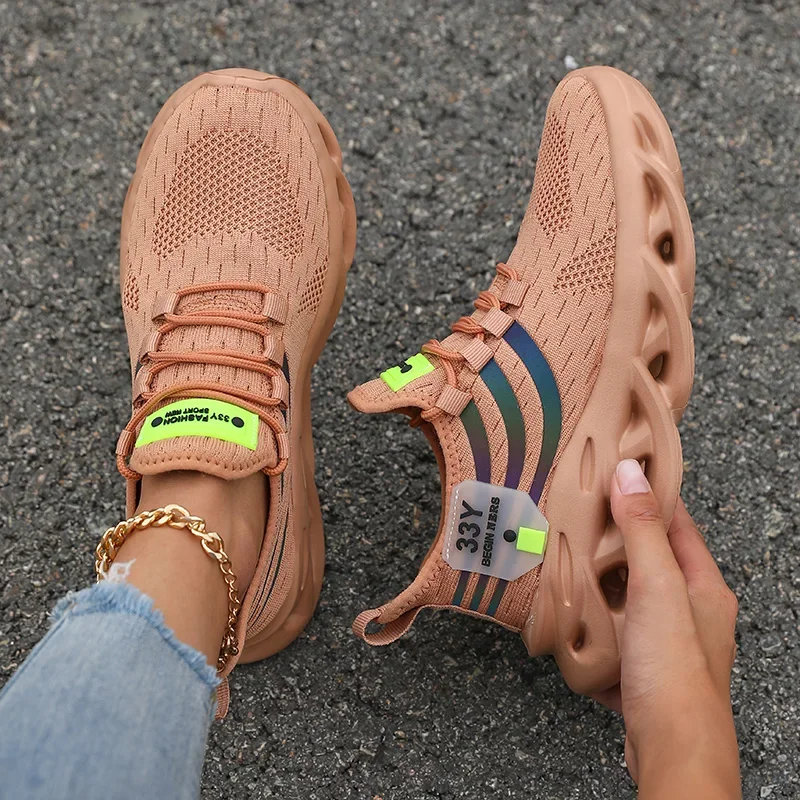 Sneakers for Men Summer Mesh Comfortable Outdoor Lightweight Hiking Sneakers Breathable Fashion New Running Casual Shoes Tennis