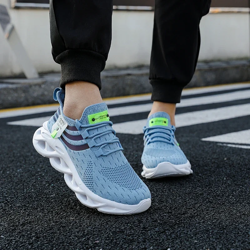 Sneakers for Men Summer Mesh Comfortable Outdoor Lightweight Hiking Sneakers Breathable Fashion New Running Casual Shoes Tennis