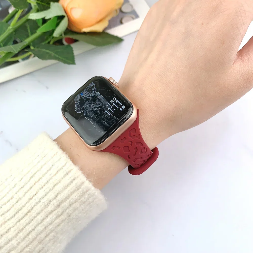 Slim Leopard Engraved Strap for Apple Watch Ultra 2 Band 49mm 44MM 42mm 40mm 41MM 45mm 38mm Bracelet for Iwatch 9 8 7 Se 6 5 4 3