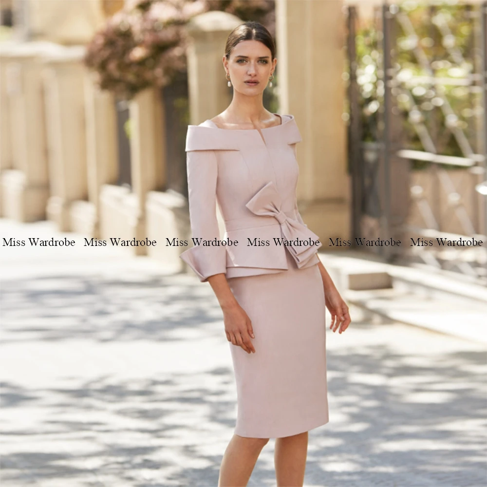 Retro Pink Mother Of The Bride Dresses For Wedding Bow Pleats Two Pieces Boat Neck Knee Length Suit Groom Mom Formal Short Gown