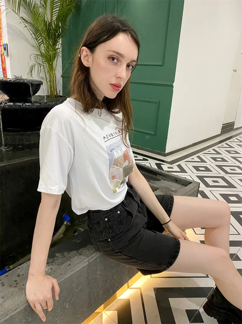 2025 Summer Women's High Waist Denim Shorts Casual Loose Ladies Plus Size Streetwear Fashion Button Wide Leg Short Jeans Female