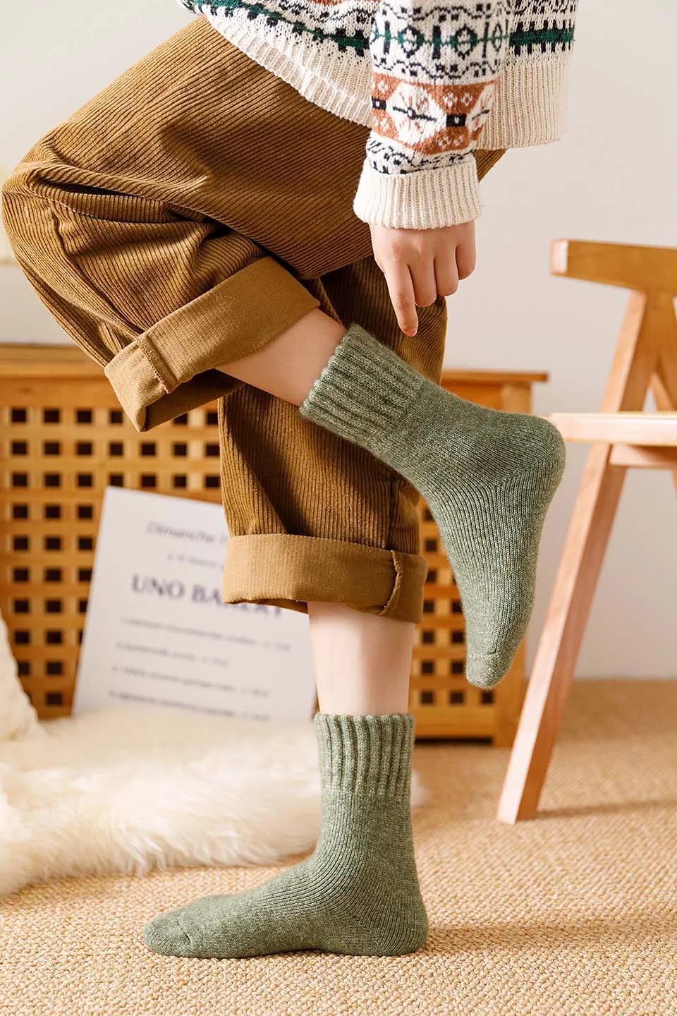 Winter Women's Thick Warm Merino Wool Socks Harajuku Retro Cold Resistant Fashion Casual Solid Color Cashmere Socks 5 Pair