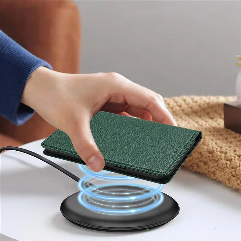 Retro Magnetic Wallet Anti-theft Phone Case For iPhone 16 15 14 Plus 13 12 Mini 11 Pro Max Magnetic Flip Cover Leather Bags 2025