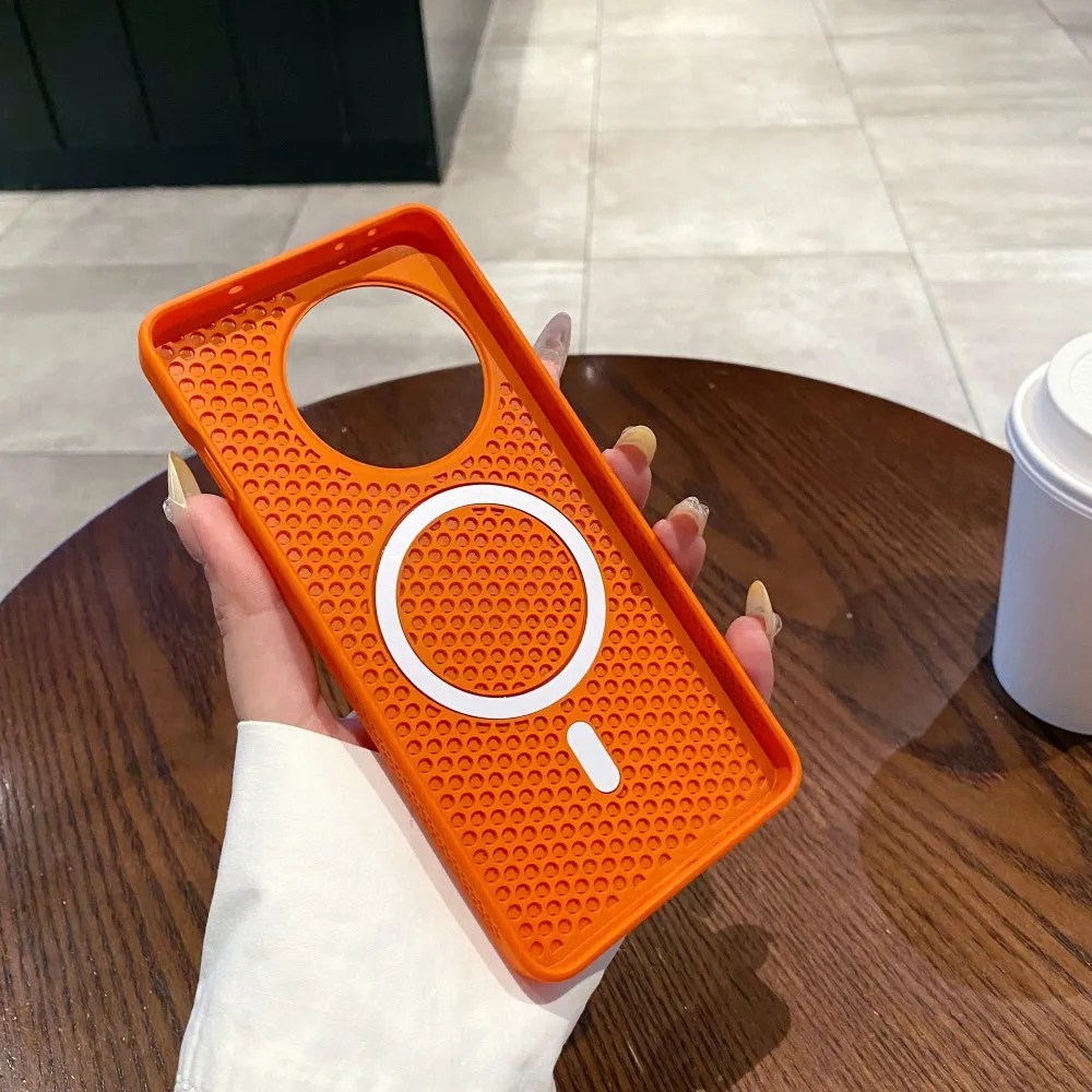 For Xiaomi POCO F7 Ultra Case Hard PC Heat dissipation magnetic Protective Back Cover Case For Xiaomi POCO F7 Pro Phone Shell