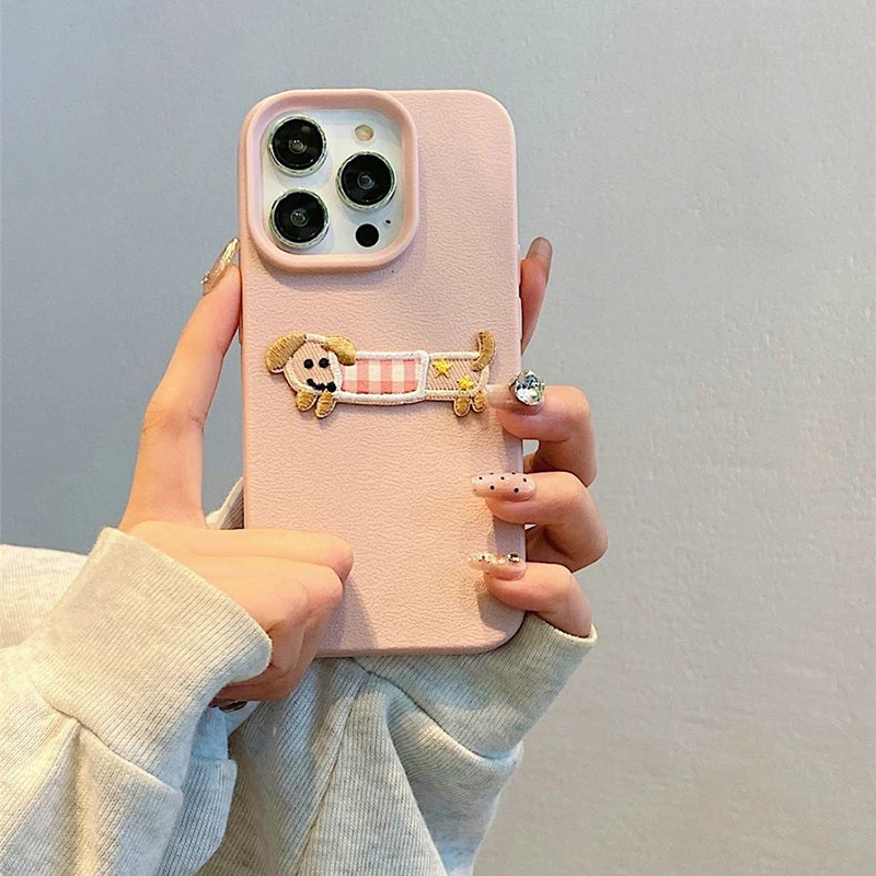 Korean Cute 3D Cartoon Embroidery Dog Phone Case For iPhone 18 17 16 15 14 13 12 Pro Max Plus Funny Puppy Leather Pattern Cover