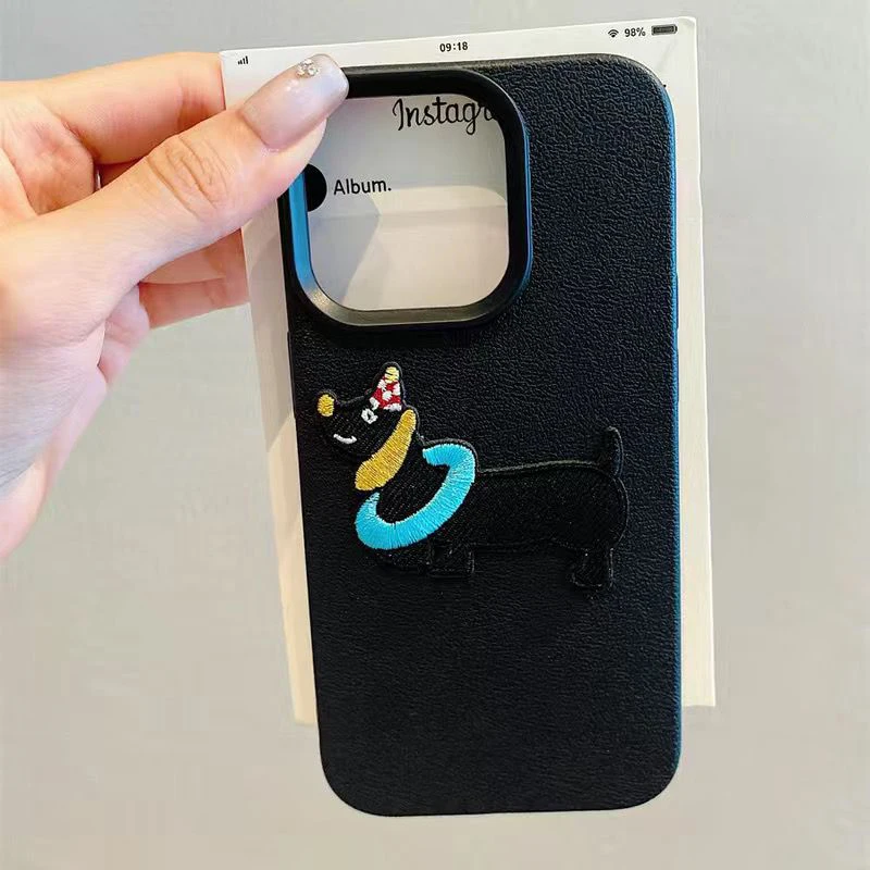 Korean Cute 3D Cartoon Embroidery Dog Phone Case For iPhone 18 17 16 15 14 13 12 Pro Max Plus Funny Puppy Leather Pattern Cover