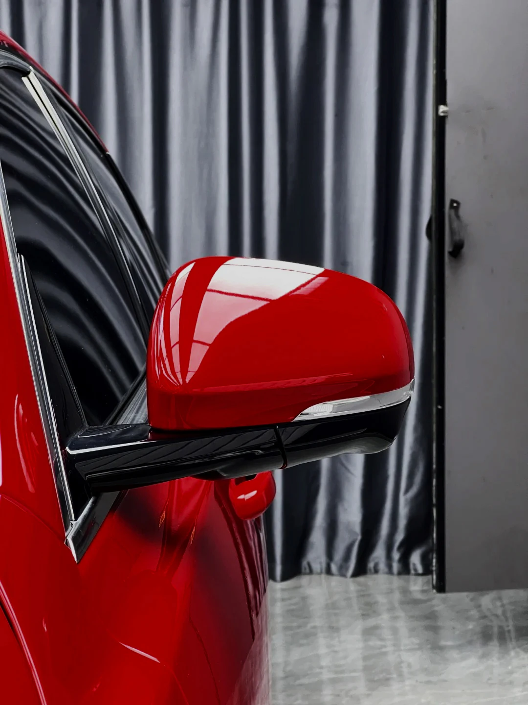 Bentle y Pink Soul Red Sticker Car Body Vinyl Film Waterproof Sticker Auto Body Color Change Film for Motorcycle Car Accessories