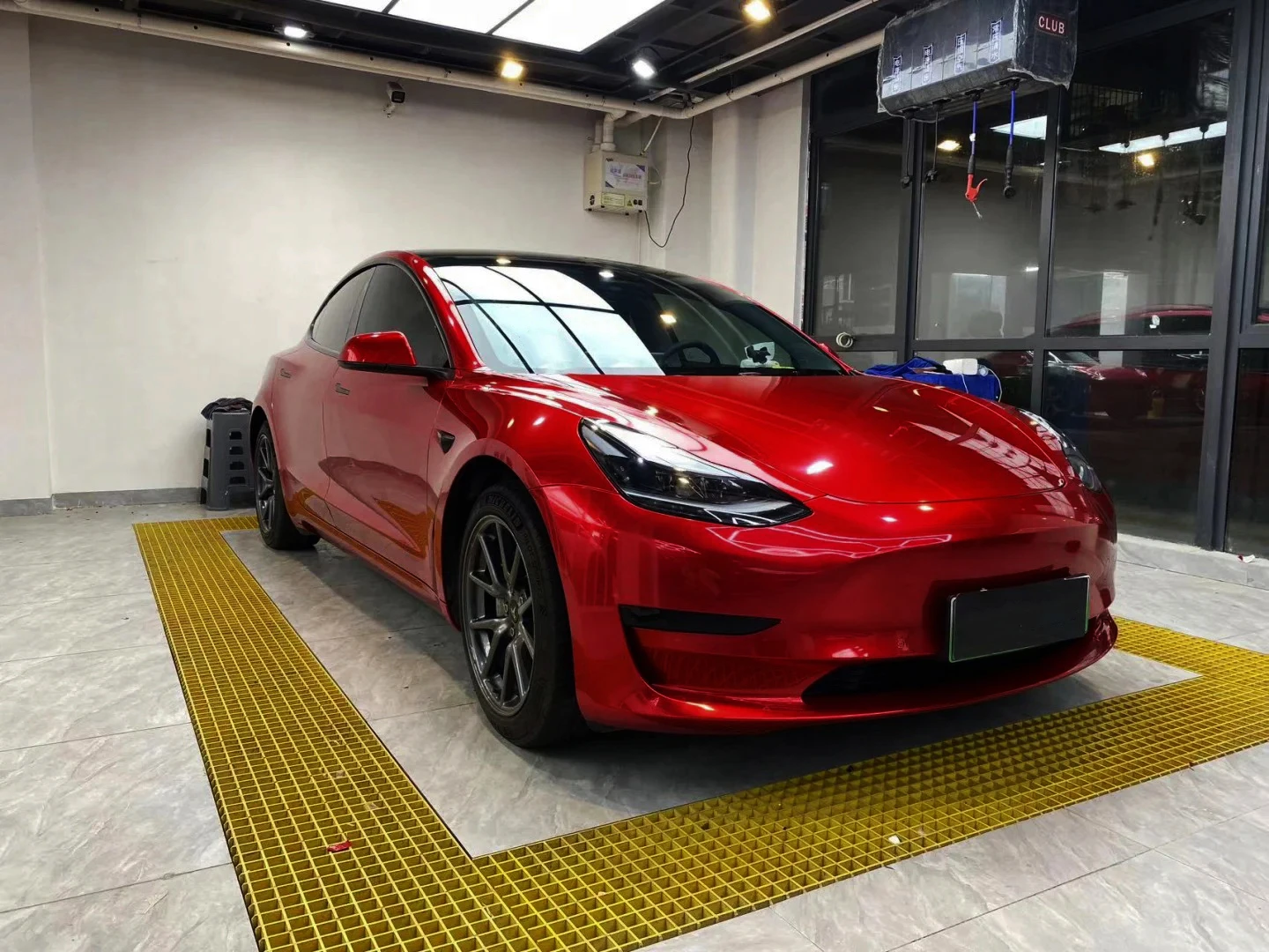 Bentle y Pink Soul Red Sticker Car Body Vinyl Film Waterproof Sticker Auto Body Color Change Film for Motorcycle Car Accessories