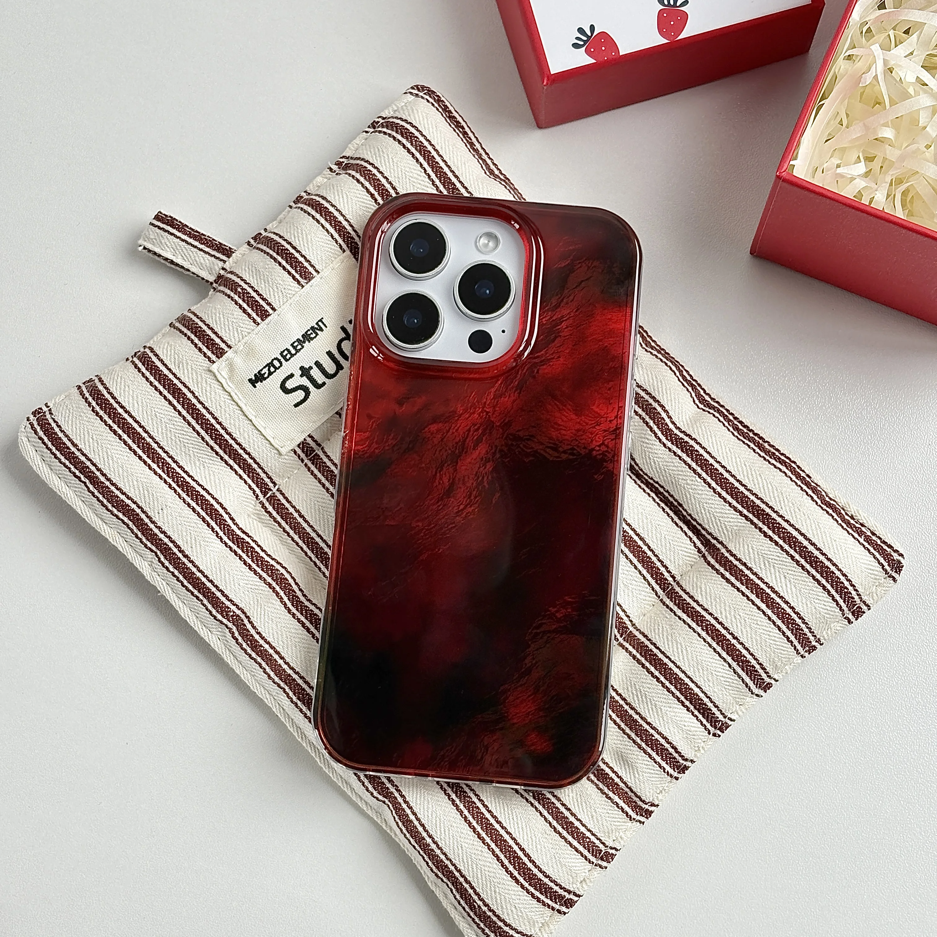 Beautiful Red Green Gradation Smudged Contrast Color Glacier Texture Protection Phone Case for iPhone 13 14 15 16 17 Pro Max
