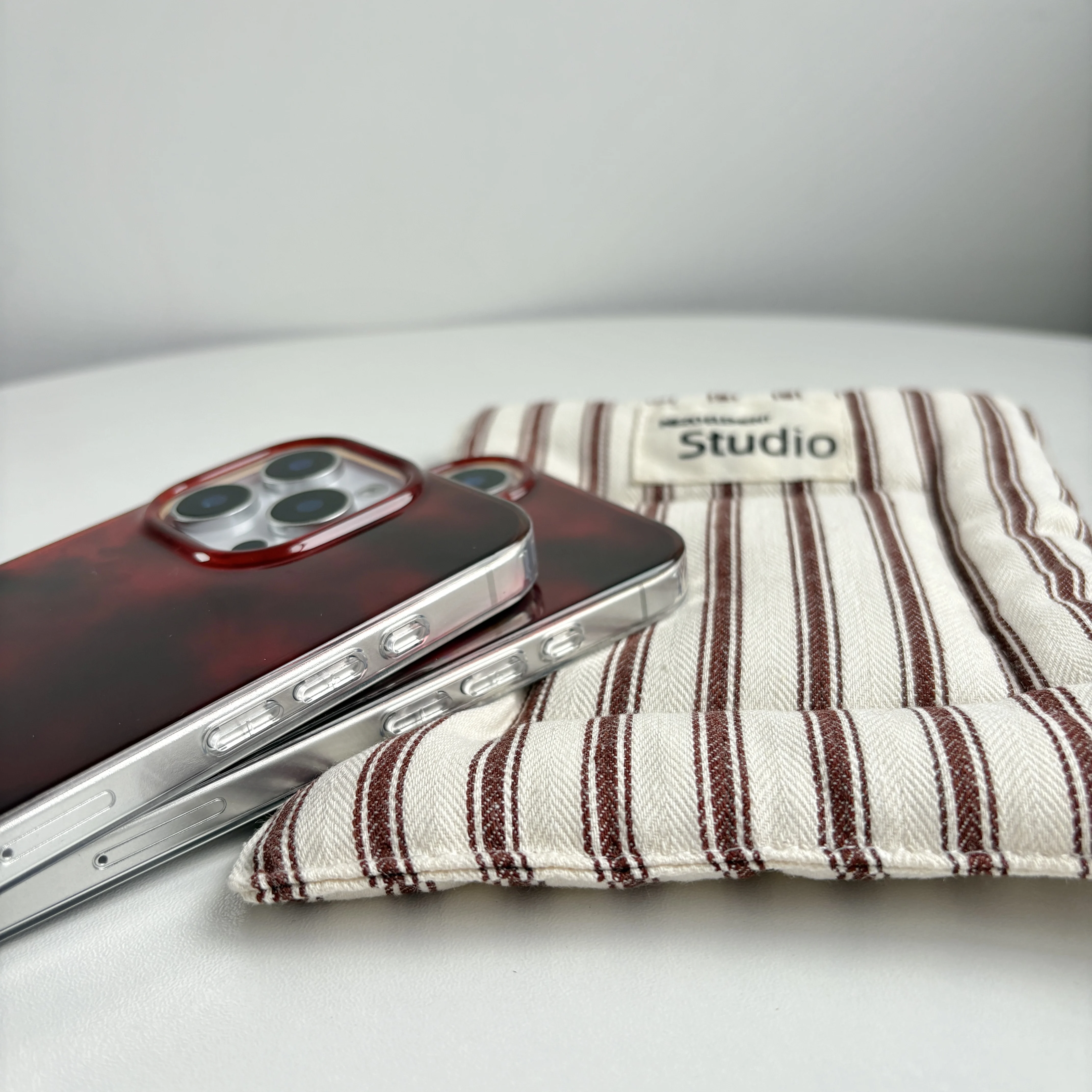 Beautiful Red Green Gradation Smudged Contrast Color Glacier Texture Protection Phone Case for iPhone 13 14 15 16 17 Pro Max